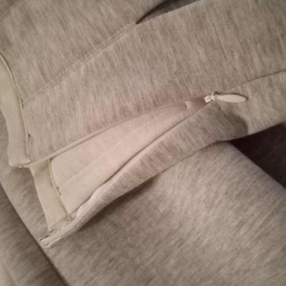 🤯 Pleated sweater skirt - Picture 2 of 4